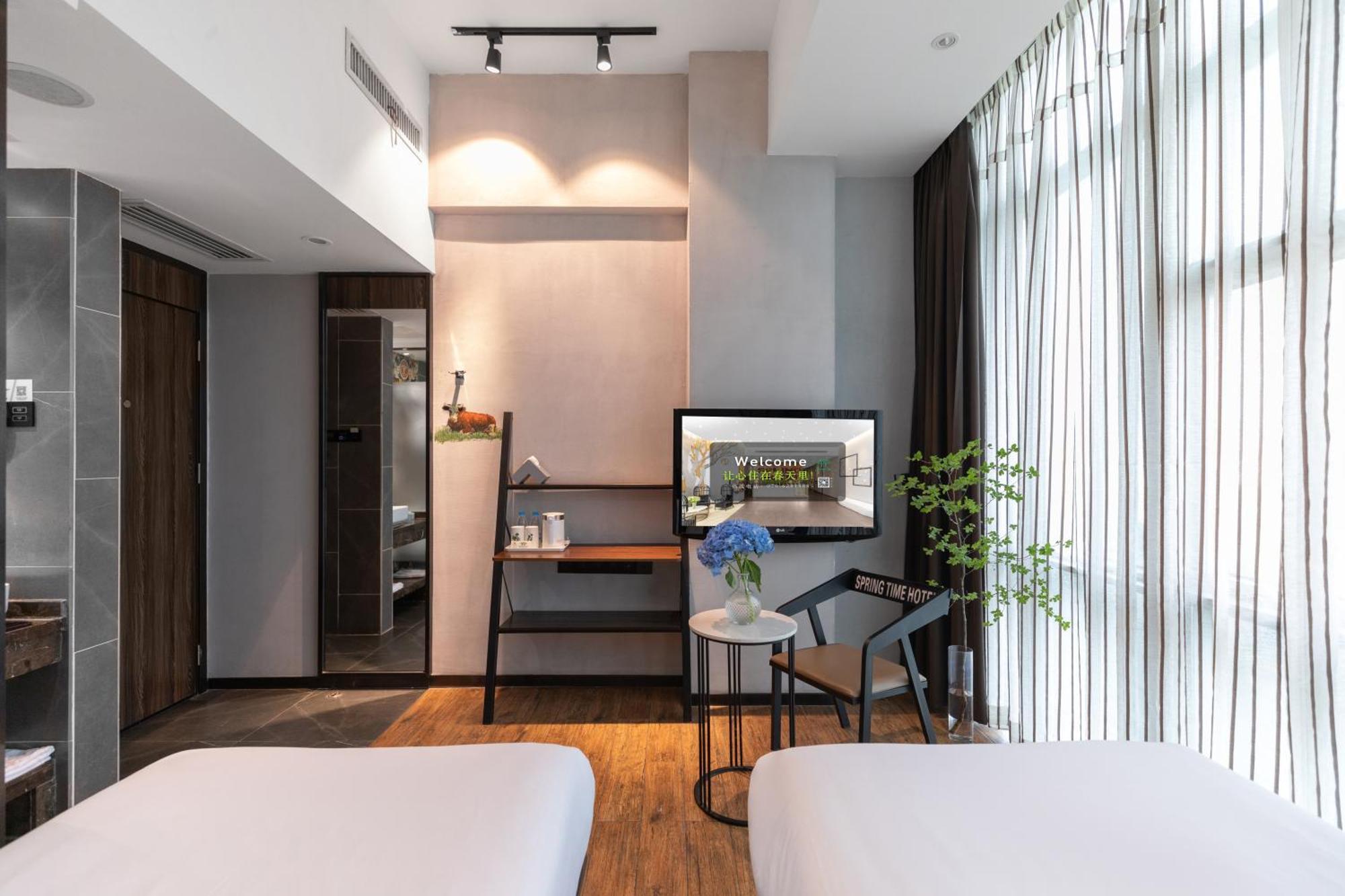 Spring Time Hotel Guangzhou Bagian luar foto