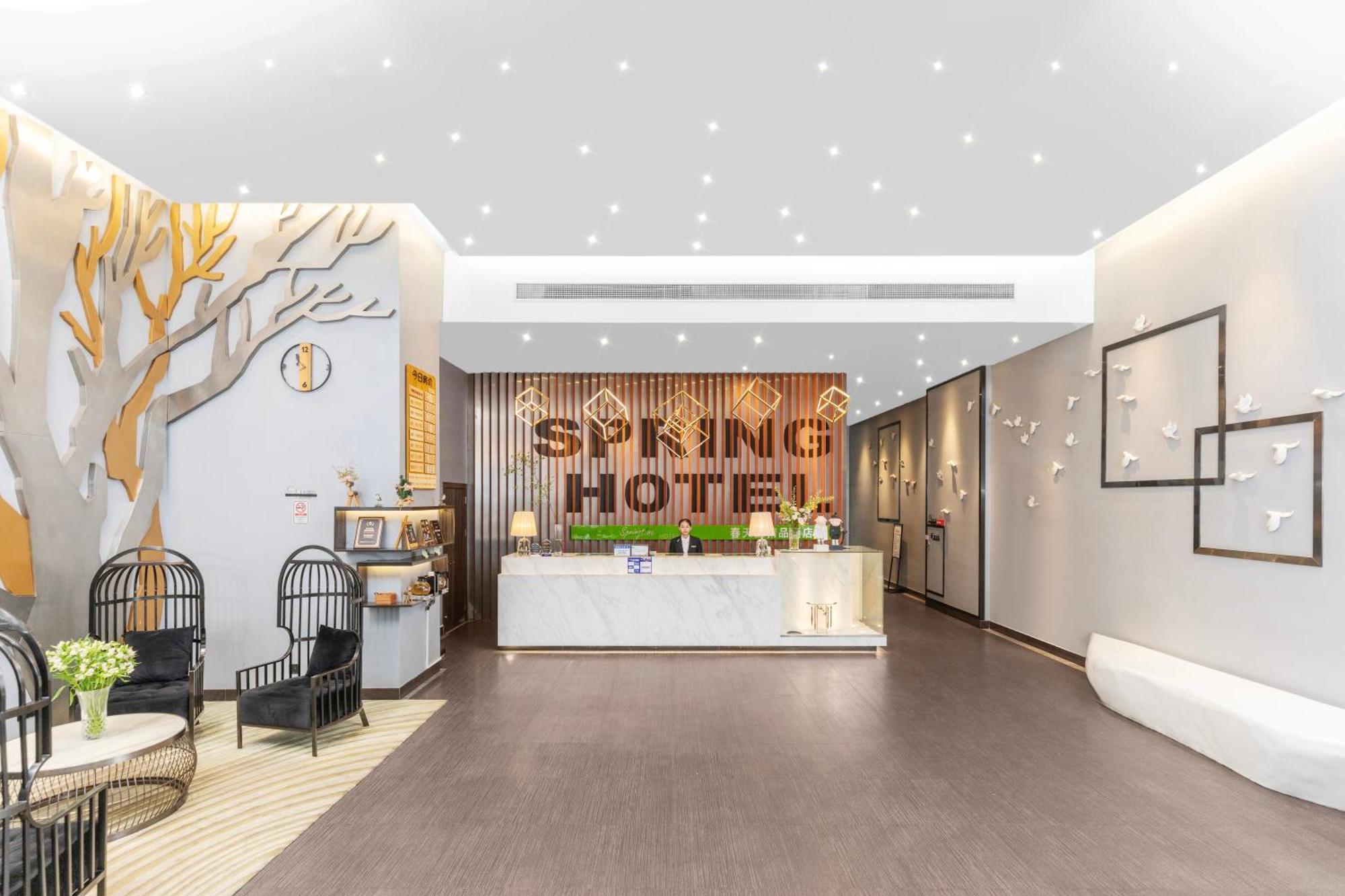 Spring Time Hotel Guangzhou Bagian luar foto